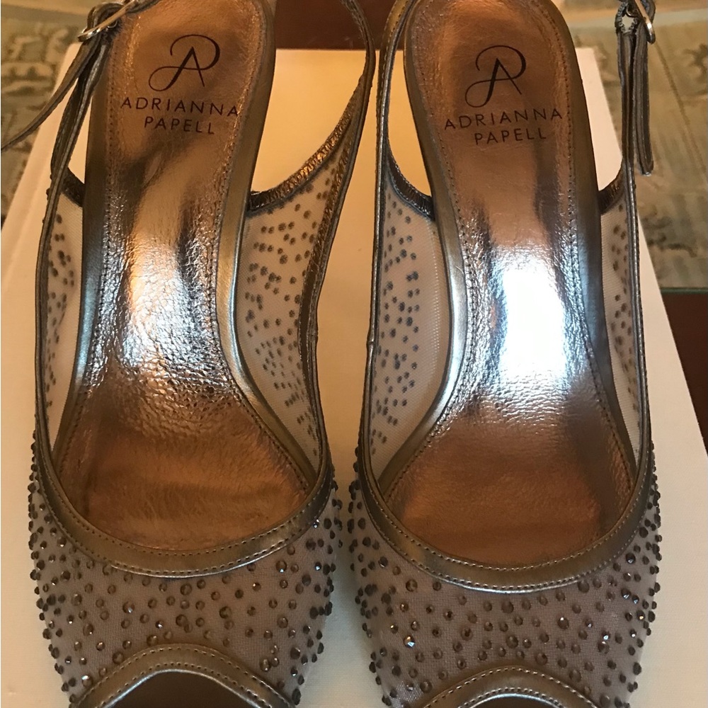 Adrianna Papell Metallic Pewter Slingback Peep Toe Pumps.